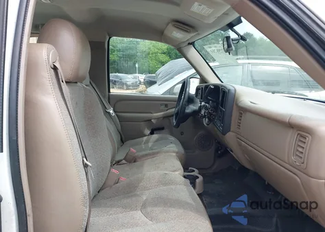 2005 Chevrolet Silverado 1500 Work Truck from USA, damaged, VIN 1GCEC19X25Z274113